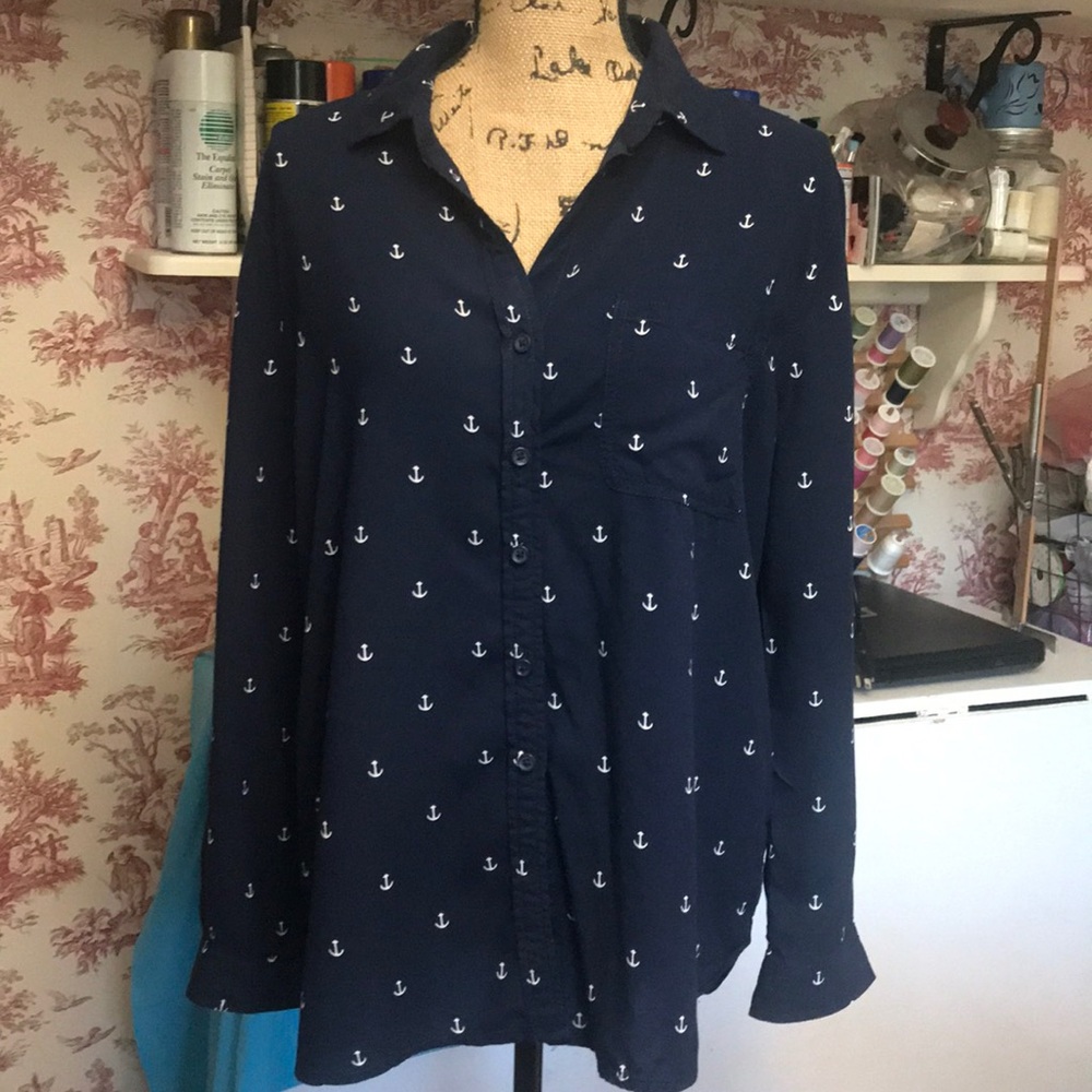 Beach Lunch Lounge button up casual shirt.